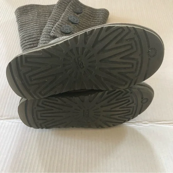 UGG Classic Cardy Boots Size 6 - Picture 11 of 11